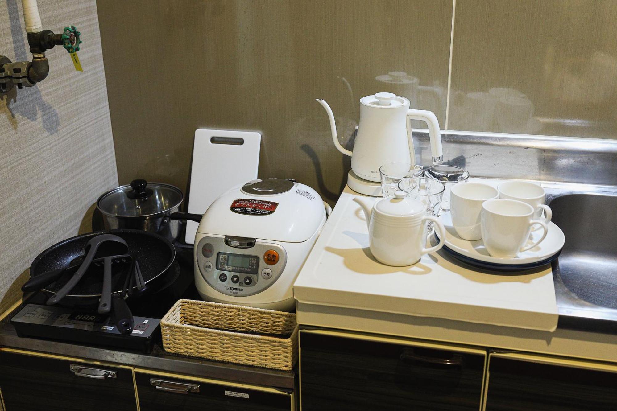 Kulton Apartment Kanazawa Bagian luar foto